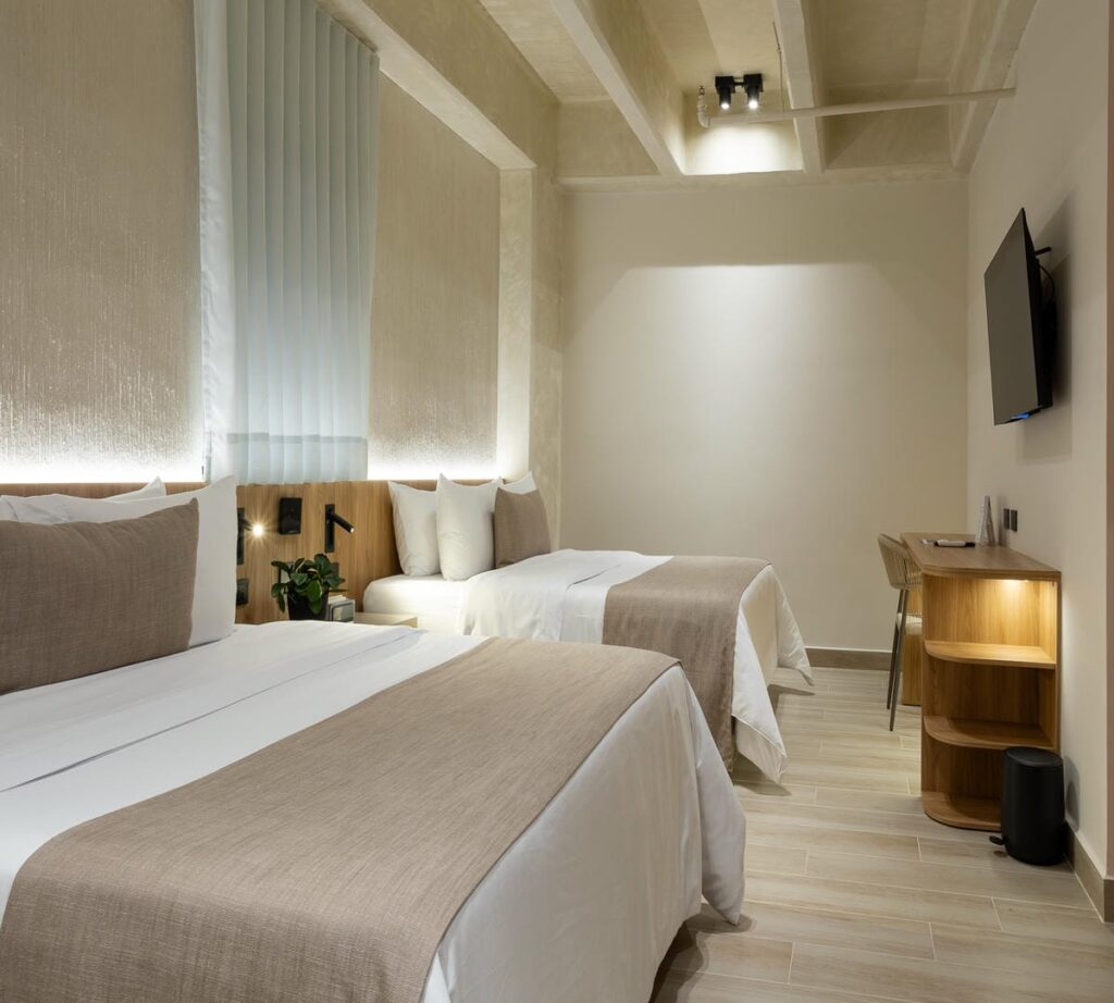 Habitación multiple hotel tres altares